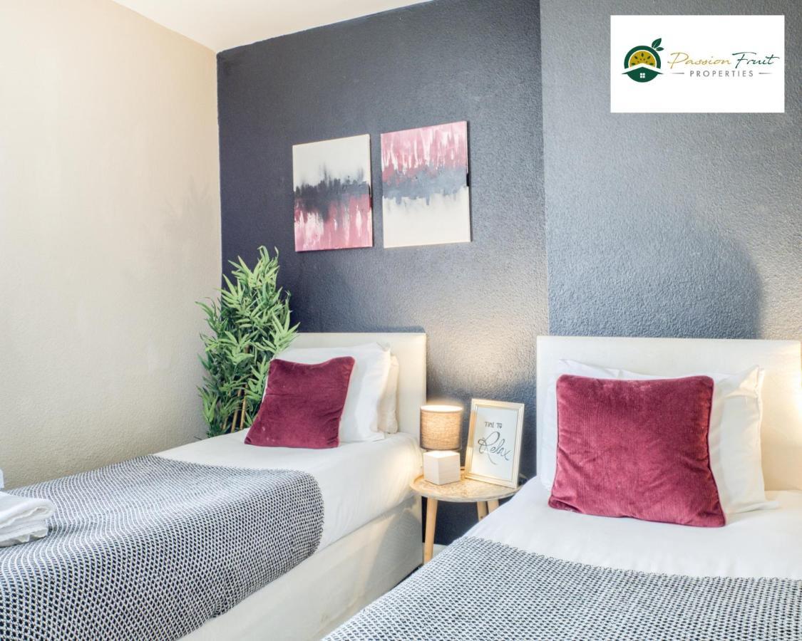 3 Bedroom House With 5 Beds House By Passionfruit Properties Near Coventry City Centre - Bcc المظهر الخارجي الصورة